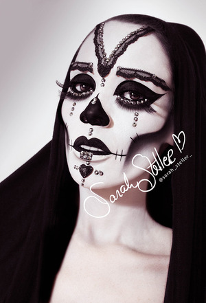 Beautiful Candy Skull Makeup and Photography by Sarah Steller.
Accessories and Eyelashes design by me. 
www.instagram.com/sarah_steller_
