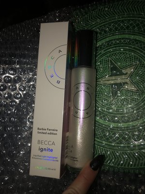 Photo of product included with review by Hollye R.
