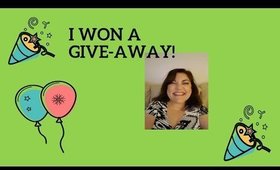 I won a GIVEAWAY! Thanks Yay or Nay Nicole!