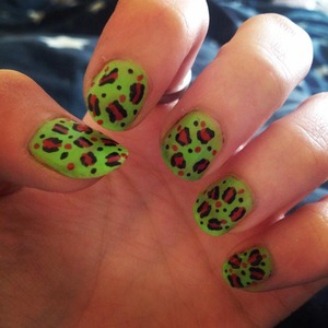 I created this with Neon Green (LA Colors) and nail art pens