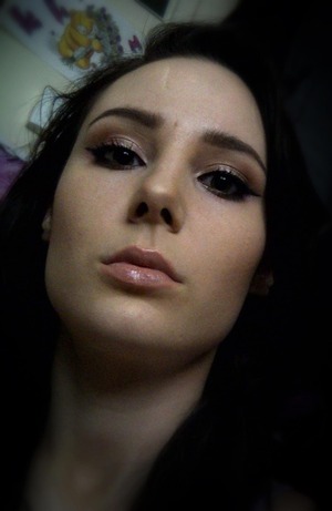 Neutral look winged liner :)