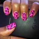 Leopard print nails!