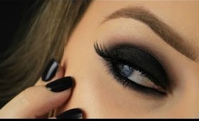 Simple Black Smokey for Beginners | Eimear McElheron