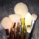 Real techniques makeup brushes 