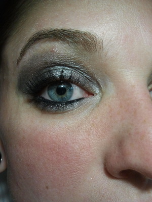 Smoky eye with the Too Faced The Return of Sexy pallet and bareMinerals Ready Eyeshadow 8.0 pallet in The Playlist