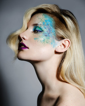 Photography : M Sitek
Retouching : Stefka Pavlova
Makeup/Nails : Tabby Casto
Model : Chloe
