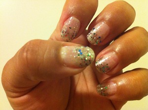 Simple Glitter Gradient nail polish design. 