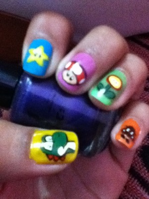 I like video games and drawing so i decided to try it on my nails