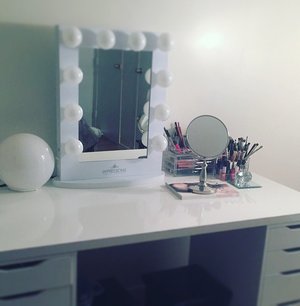 Follow my Instagram @ashley_brooke_My makeup studio is slowly coming along !! @impressionsvanity !! @ashley_brooke_beauty trends/beautyblogger/makeup artist/ inspire !! Waiting on some shelving and my vanity chair and decor ❤️❤️❤️ #beautyroom#makeupartist#makeupinspire#ashleybrookebeauty#beautyblogger#inspire#fashion#trends#slay#vanityimpression#makeuproom#beautylovers#pictures#filming#womencave#makeupiseverything#makeupjunkie#mua