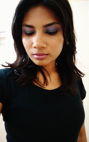 This look is created using grey, a lilac purple and a hint of dark purple from the Avon true color quad..
http://antique-purple.blogspot.com/2012/05/tutorial-grey-purple-smoke.html