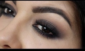 Classic Smokey Eyes (2 minutes)