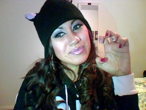 Got a cat hat, why not some cat eyes.. =P