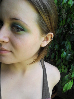 Short hair (2012)
Pastel Blue and Green eye shadow, liner, and mascara.