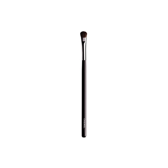 Chanel Les Pinceaux De Chanel Small Eyeshadow Brush # 15 buy in United  States with free shipping CosmoStore
