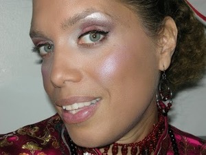 I gave my friend Ekayani a gorgeous pink-inspired look complete with a cat eye to make her gorgeous eye pop.