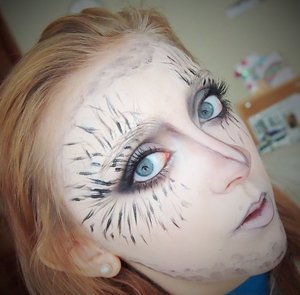 I did this makeup look for a friend who suggested that I attempt something Hunger Games Mockingjay inspired and this is the idea I came up with!