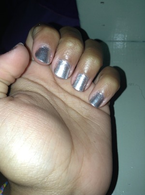 Pretty silver nail polish that was VERY CHEAP. Lasts pretty long to :) 