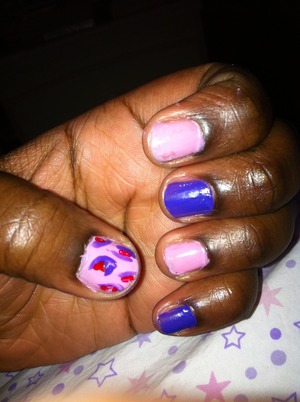 I looooooove these nails a lil messy but yea!