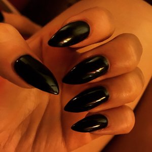 Pointy Black nails