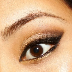 this was my New years eve eye makeup look which may I say was perfect!