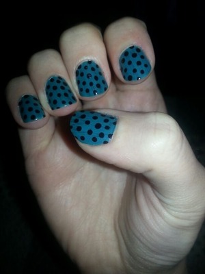 homemade polka dot nails