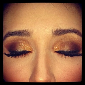 makeup by me
Instagram: maresaaguilar