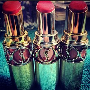 Who else loves YSL lipstick?!😍 