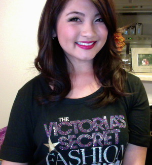 Victoria's Secret/Holiday Inspired look.