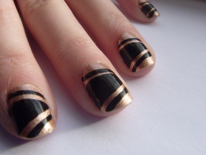 Black and Gold New Years Eve Nails, December 29 2011