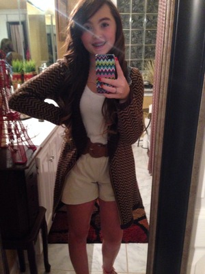 Outfit style pretty romper 
Curly hair
Long hair smile girl jacket 
