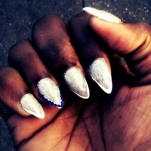 Silver And white ! I love so mucj