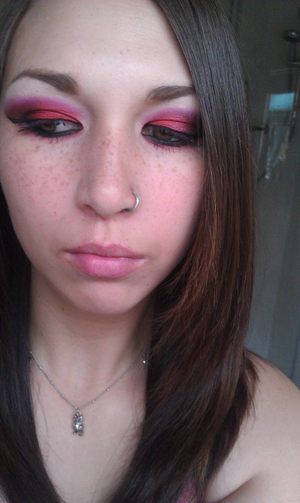 Red and burgandy on lid blended out with lilac.