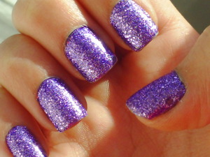 Nicole by OPI- One Less Lonely Glitter 