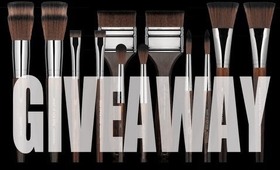 GIVE AWAY! MAKE UP FOR EVER GIVE AWAY!