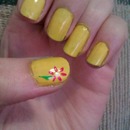 yellow nails 