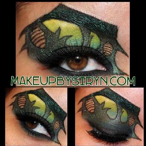 An amazing creation from Makeup by Siryn! This look features our Black Sparkle lashes. xx