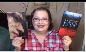 Bookcase.Club Unboxing for November!
