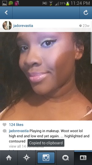 there's an MUA I follow named prettygyrlangie and she did this look and I loved it 