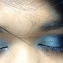 blue smokey eyes