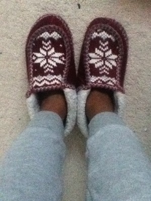 I just got new slippers and I'm in love with them!!!😁