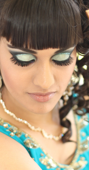 Photo: Medeya Photography
Model: Raveen Rai
Hair: Anjna Sampley