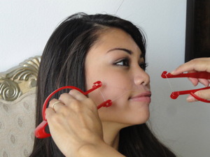 Using the Helix ThreadEase on upper and lowerlips hairs!
www.helixhairthreading.com