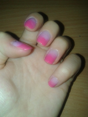 spring girlie nails