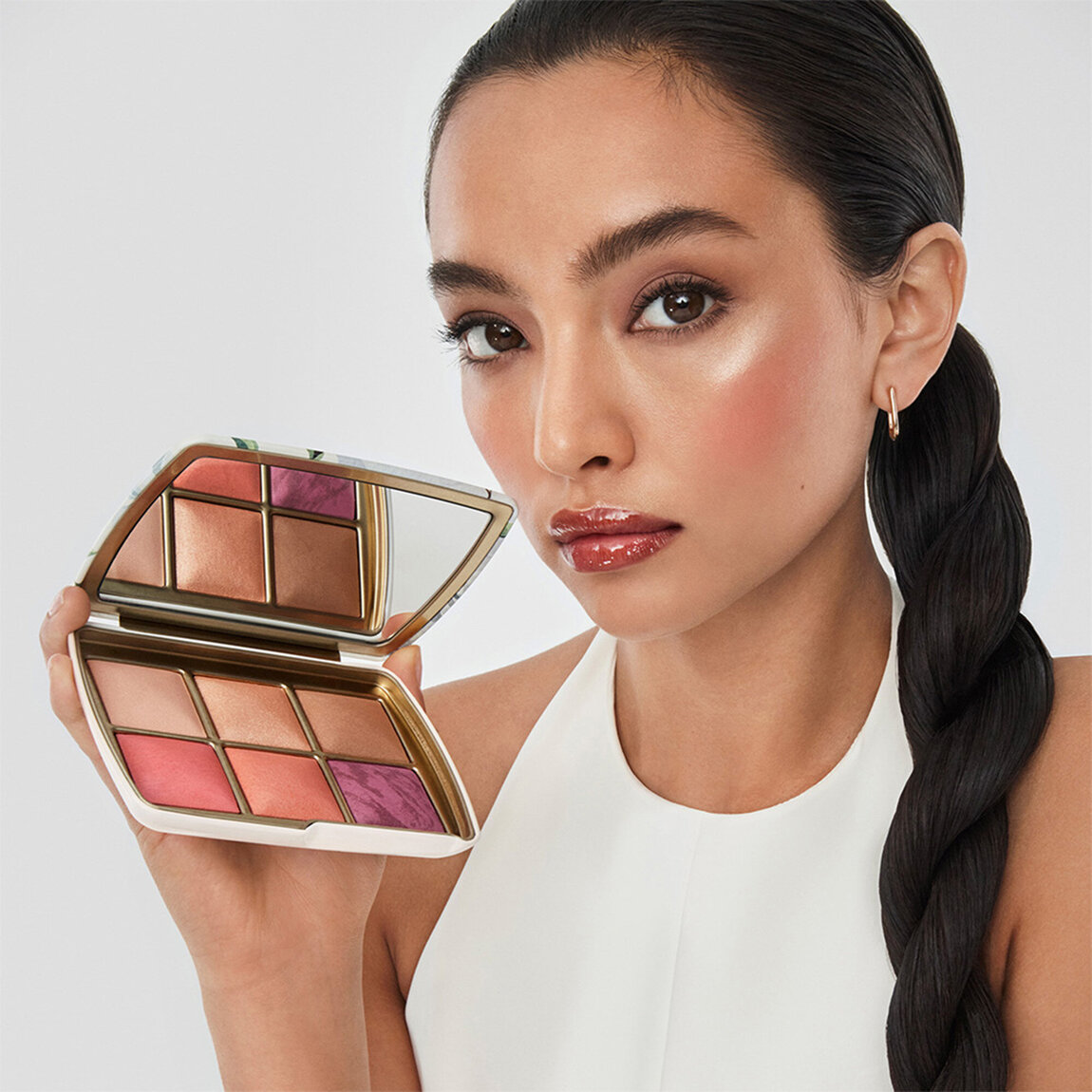 チーク Hourglass Ambient swan The new Hourglass Ambient Lighting Palette – Swan Edition