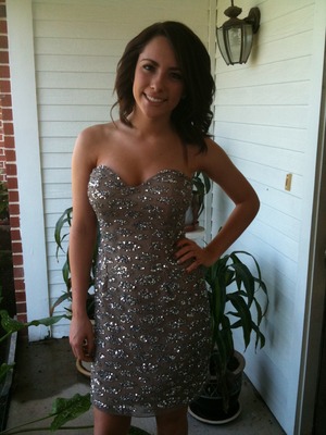 this picture is from last years prom. i love this dress it is so cute and comfy!