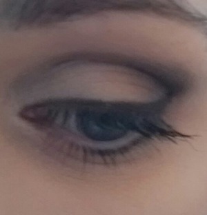 sorry for the poor quality pic, I can do makeup but not take o pictures of it lol 