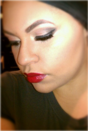my 1st try at a vintage look ever lol 

http://laneicemariemakeupartistry.blogspot.com/