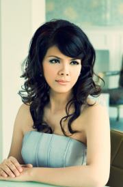 Nadya T.