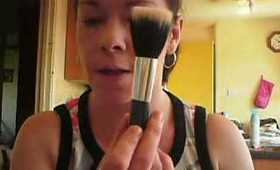 HOW TO APPLY CONCEALER