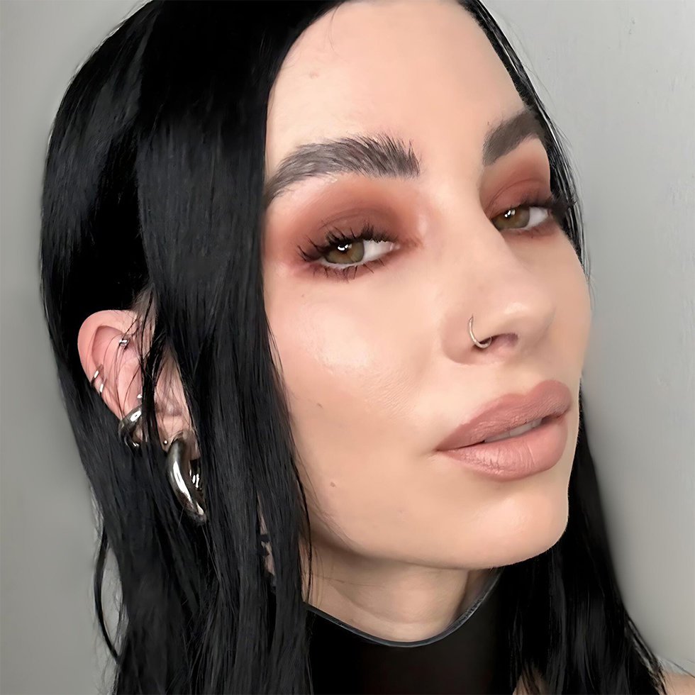 Jessica Haze wearing MOB Beauty Soft Matte Lipstick in M154B